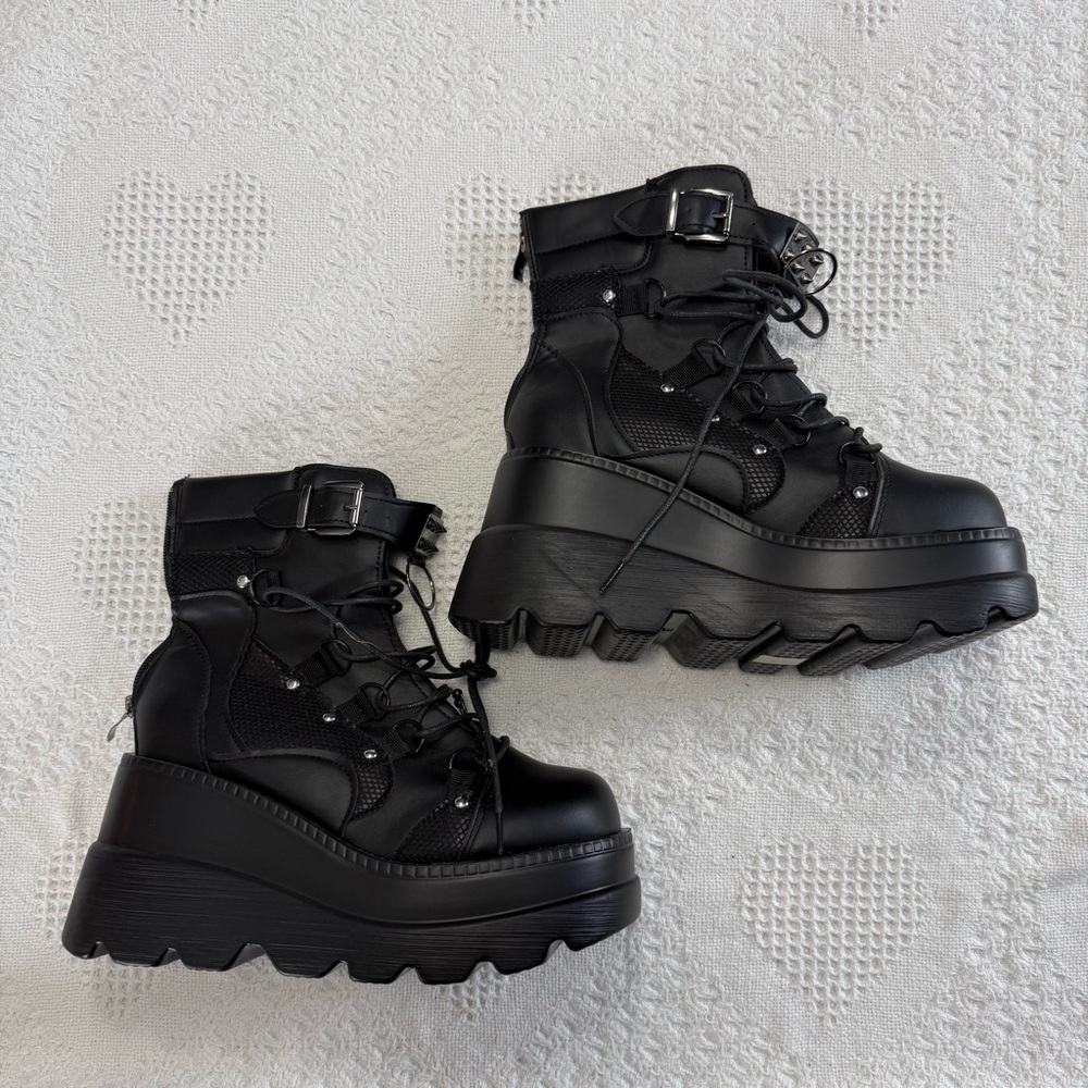 SHEIN Black Chunky Platform Boots (8)